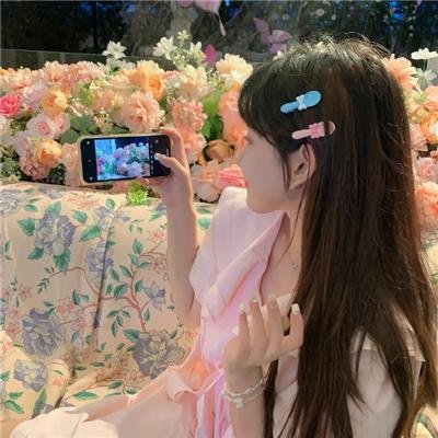 泥娃娃海报